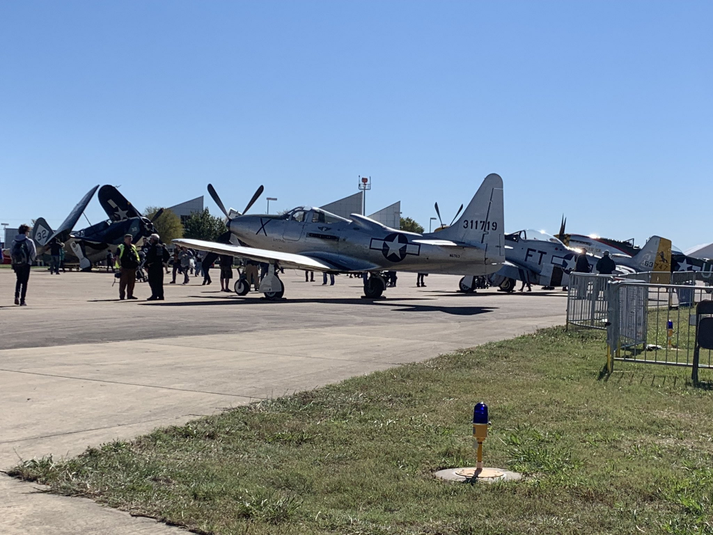 Experience Battle Reenactments Flying Demonstrations At Wings Over Dallas Wwii Airshow Klif Am